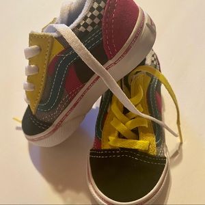 VANS 80s theme Toddler size 5 NWT